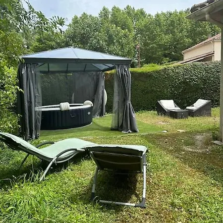 Garden River - Wifi - Parking Gratuit- Jacuzzi Lägenhet